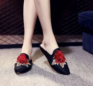 Chinese Embroidery slipper, Women's Slip-on, shoes, 3D flower pattern, Embroidered Mule, Low heel