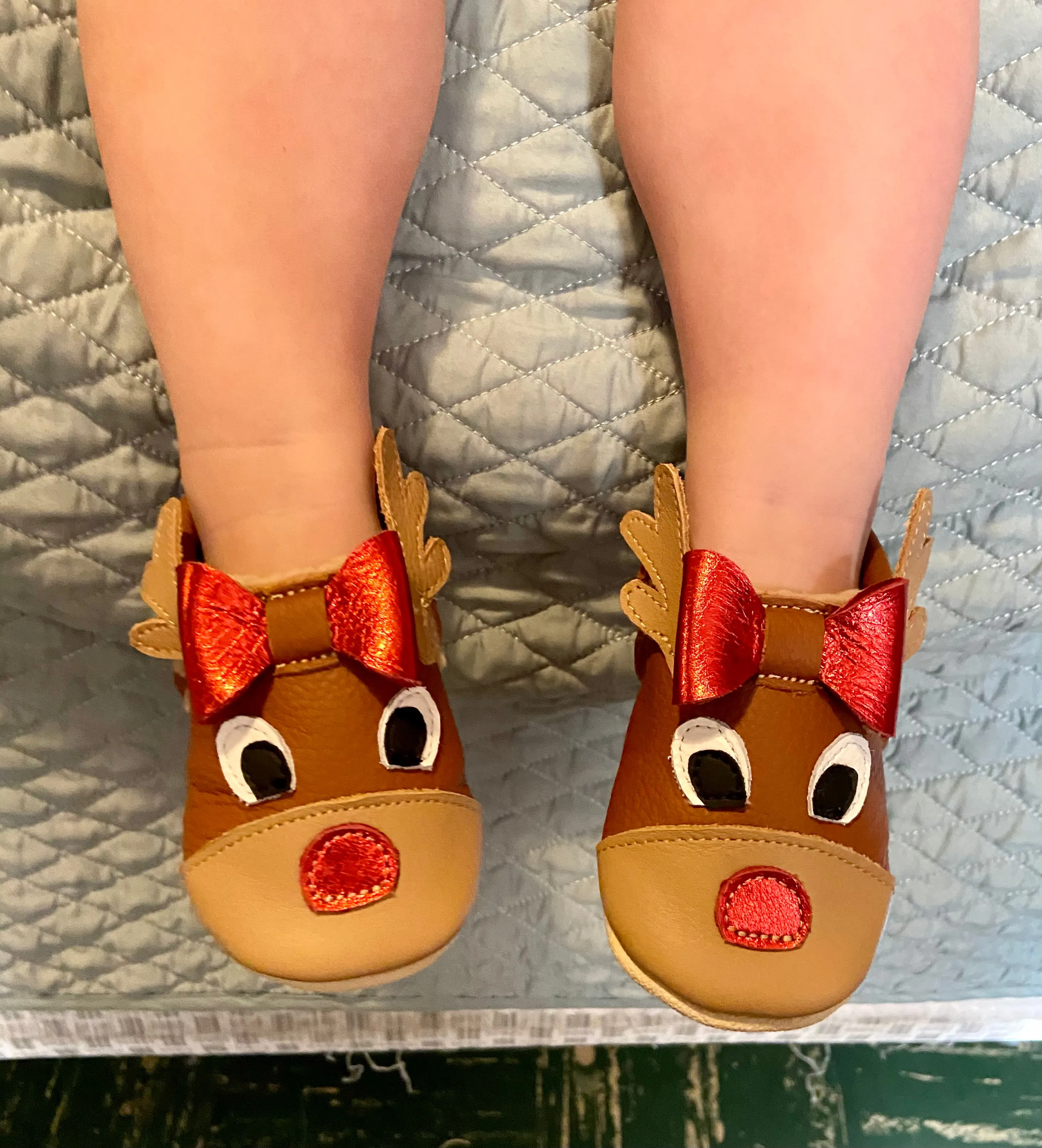 Clarice Reindeer Bow Mocs
