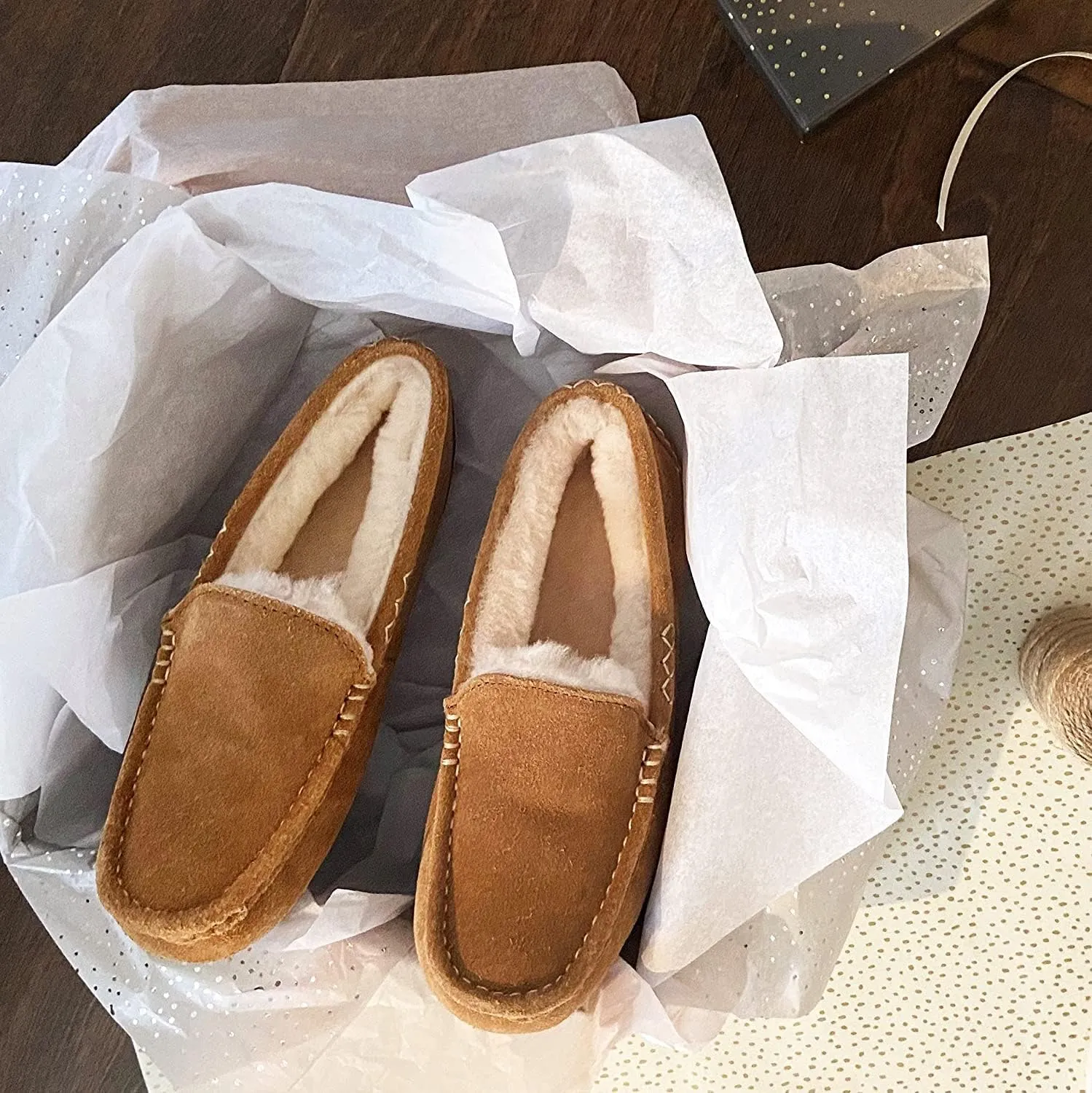 Fireside by Dearfoams Women's Shearling Victoria Moccasin Slippers  Color Chestnut Size 10M