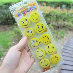 Free Ship 3cm Smile Children Badge for Encourage Service Personality Reward Brooch Expression