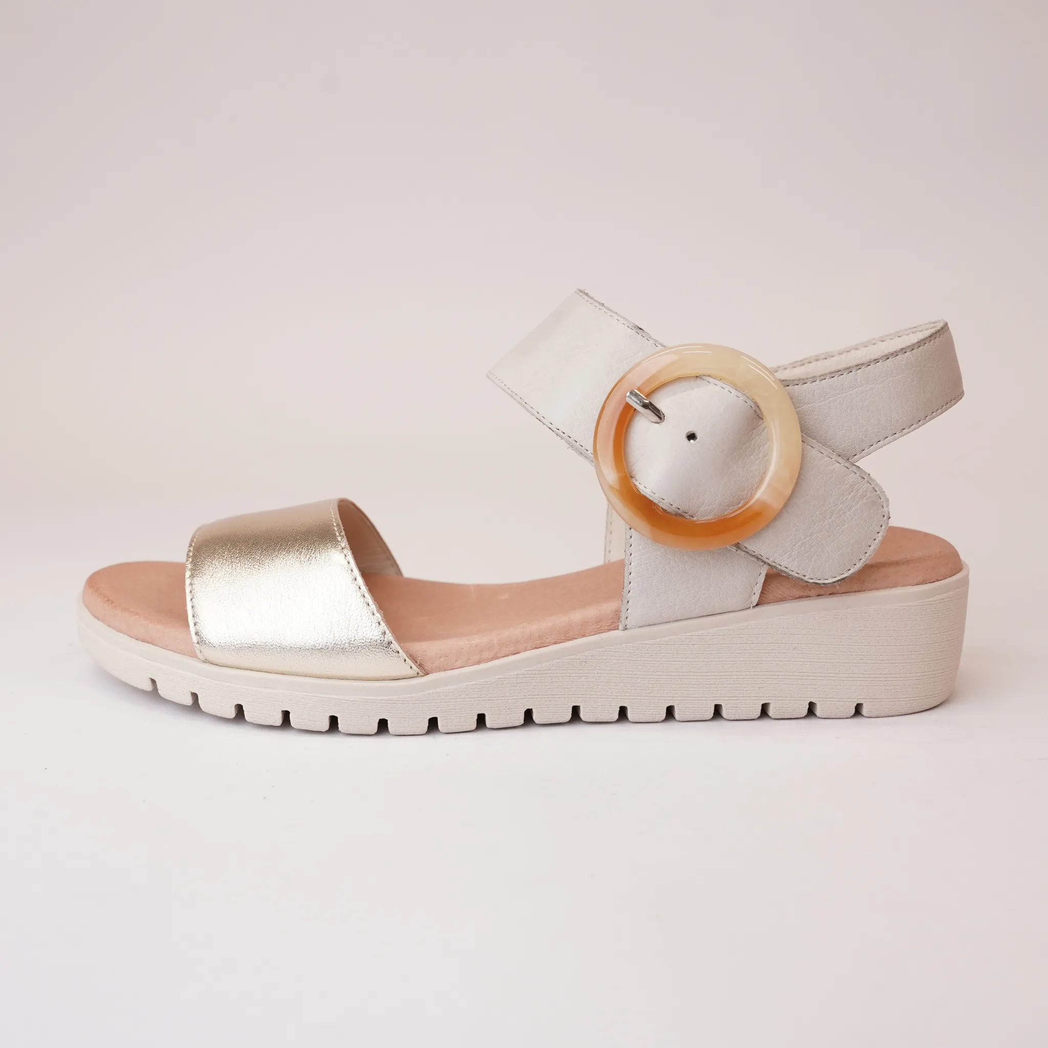 Manessay Pale Gold/ Almond Leather Sandals
