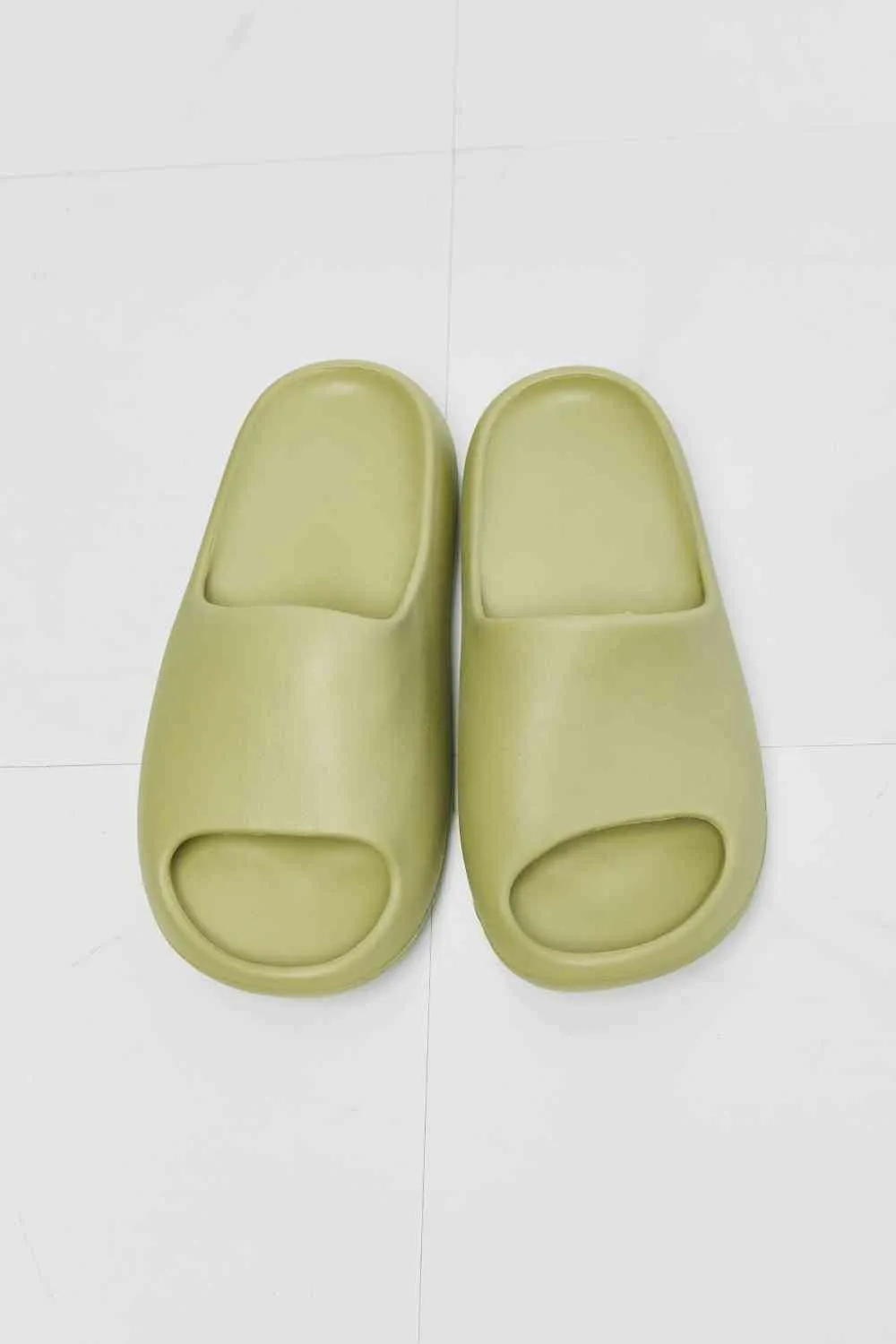 Slip-on Summer Slides in Green