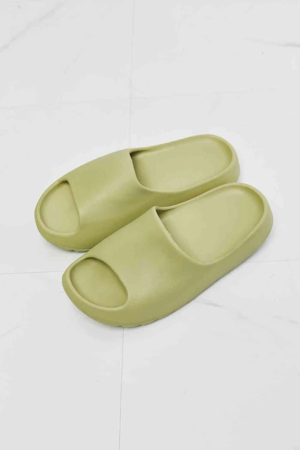 Slip-on Summer Slides in Green
