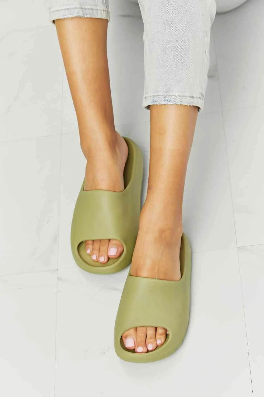 Slip-on Summer Slides in Green