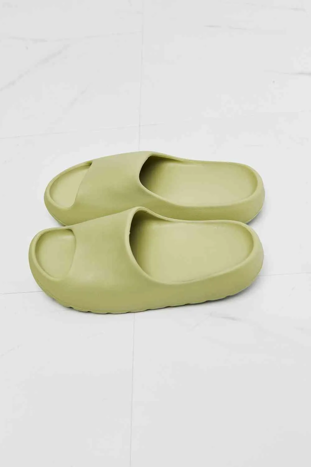 Slip-on Summer Slides in Green