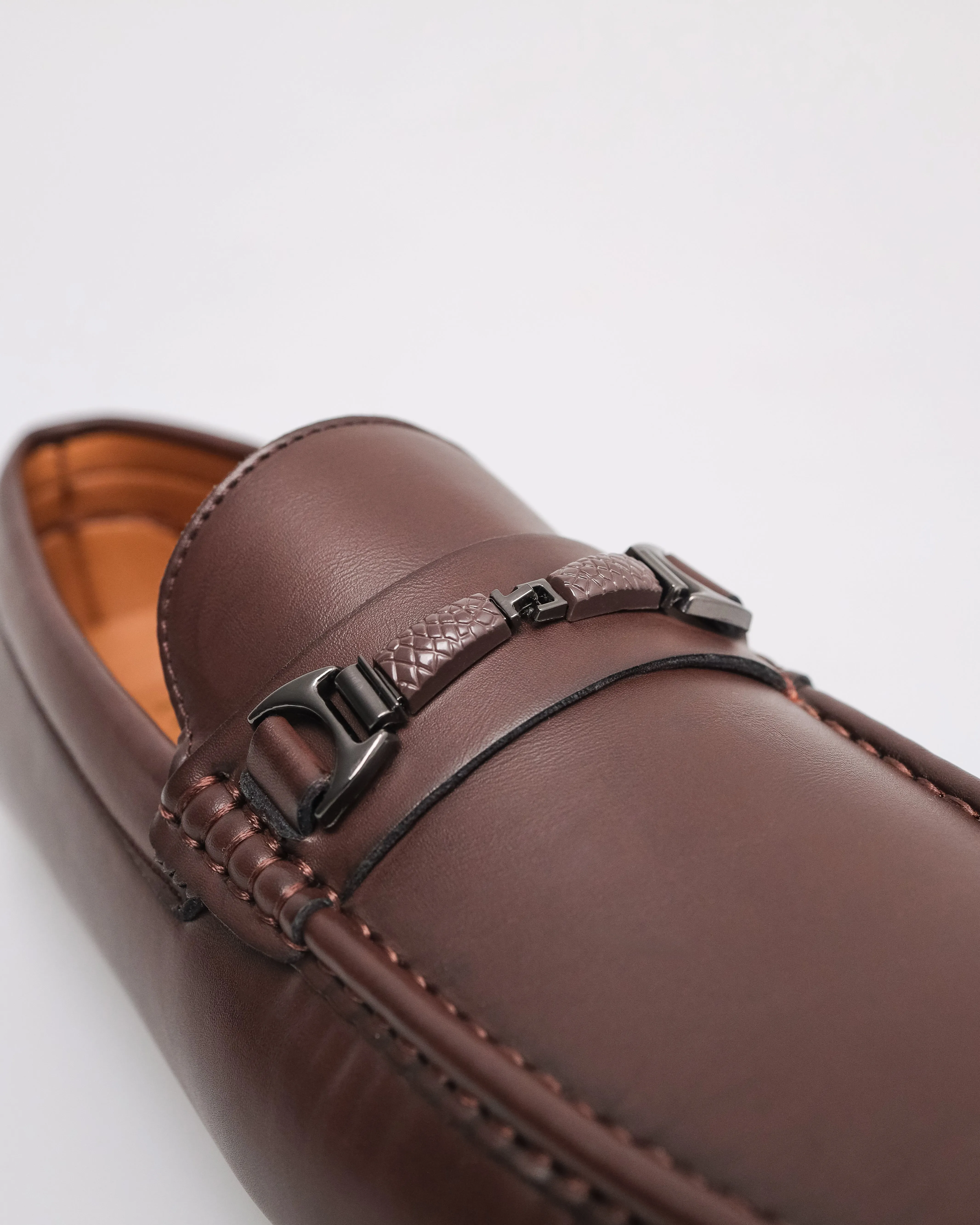 Tomaz C535 Men's Buckle Moccasins