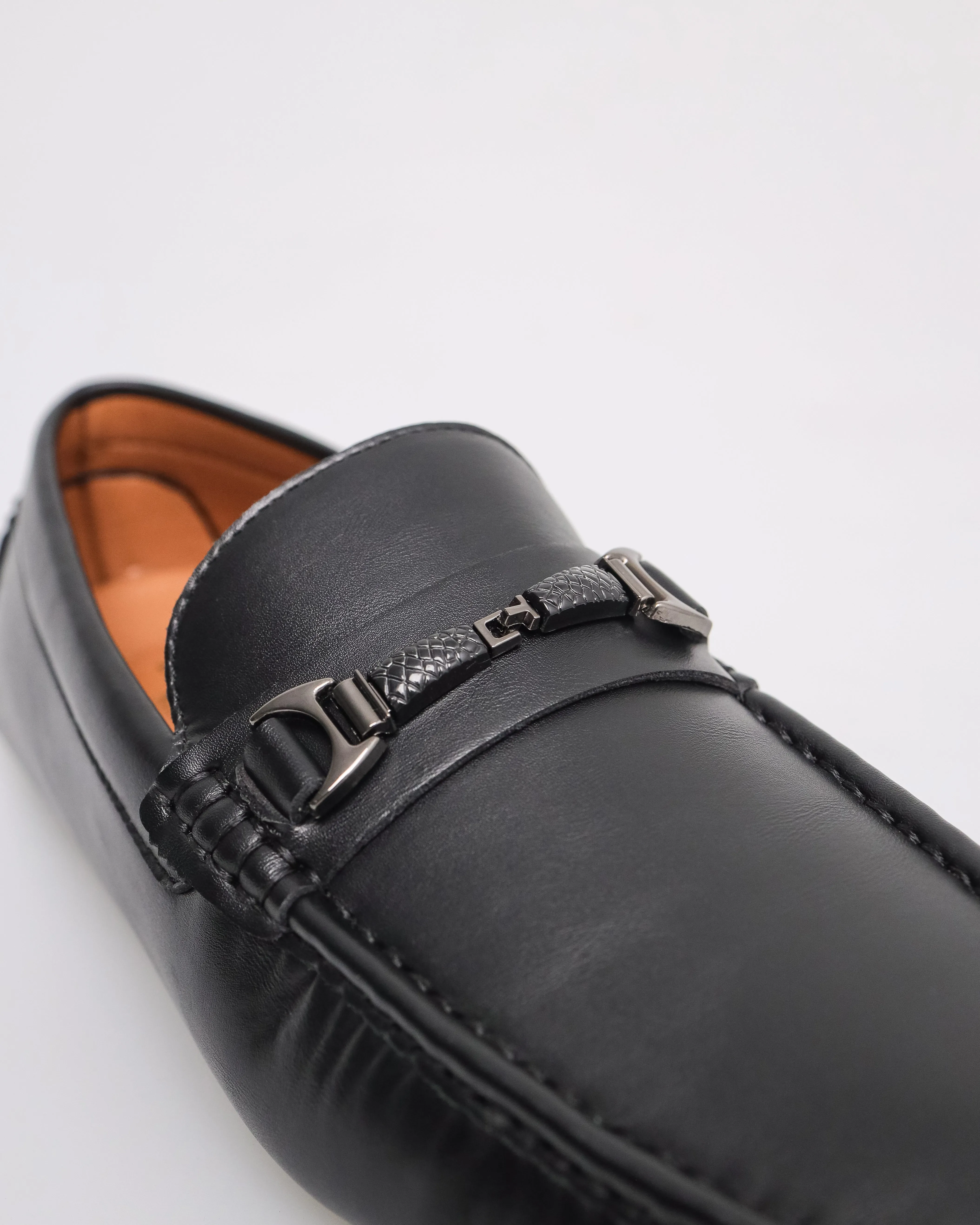 Tomaz C535 Men's Buckle Moccasins
