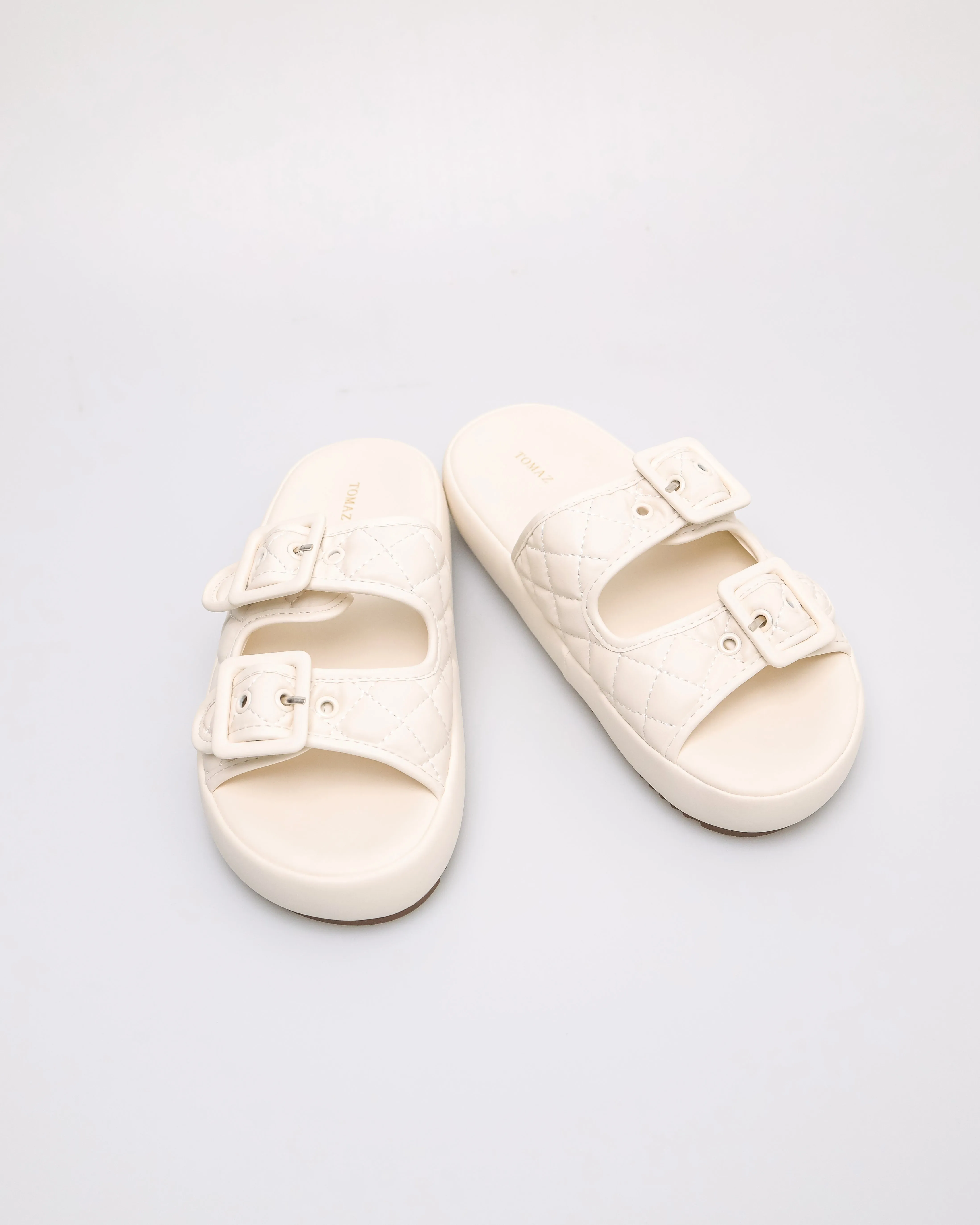 Tomaz NN448 Ladies Quilted Buckle Flats