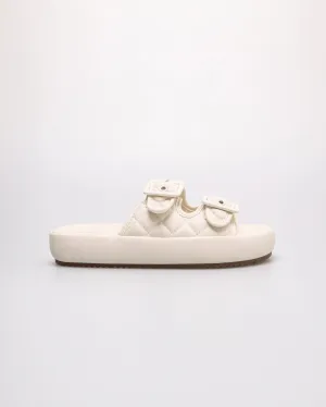 Tomaz NN448 Ladies Quilted Buckle Flats