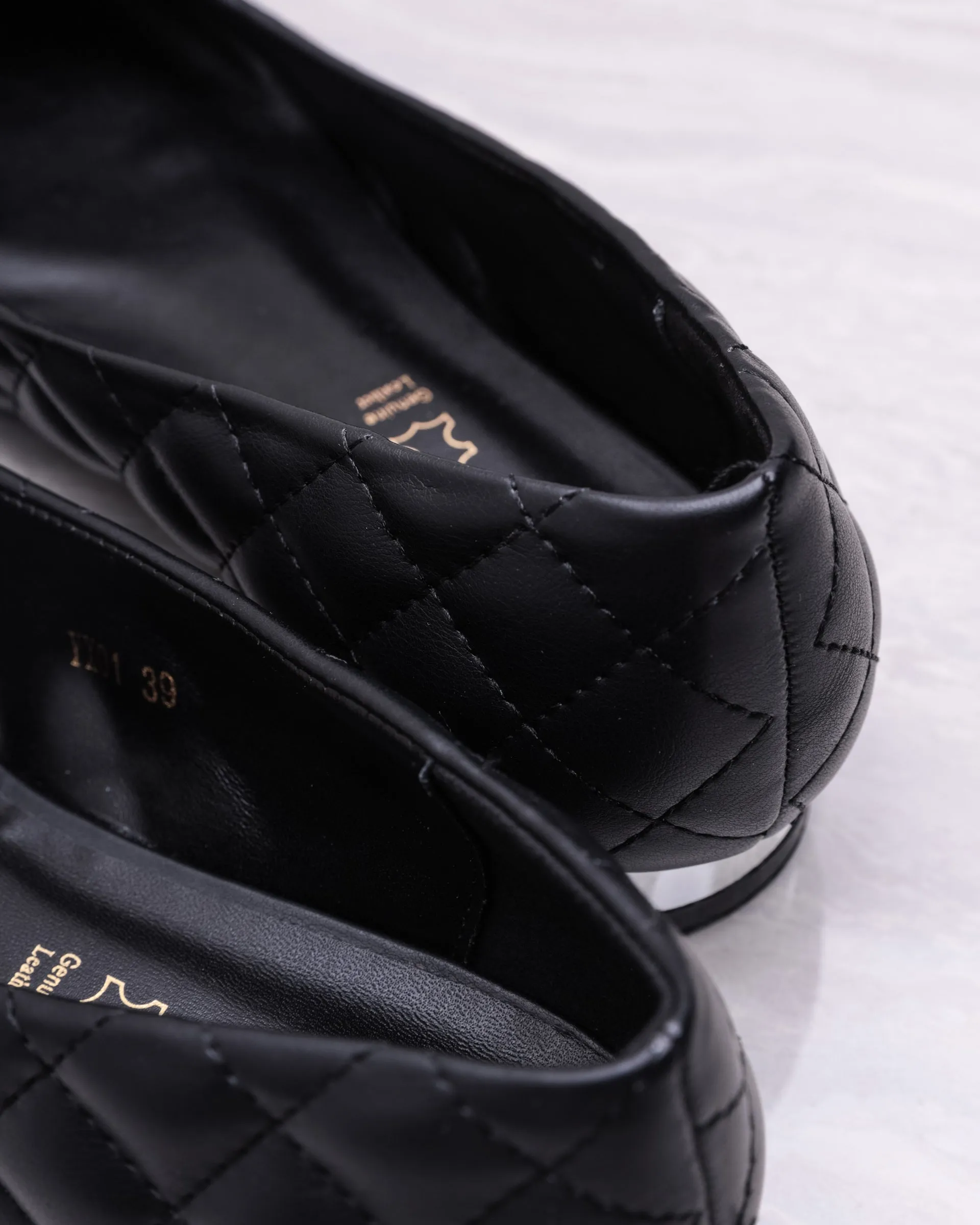 Tomaz YX01 Ladies Quilted Heels