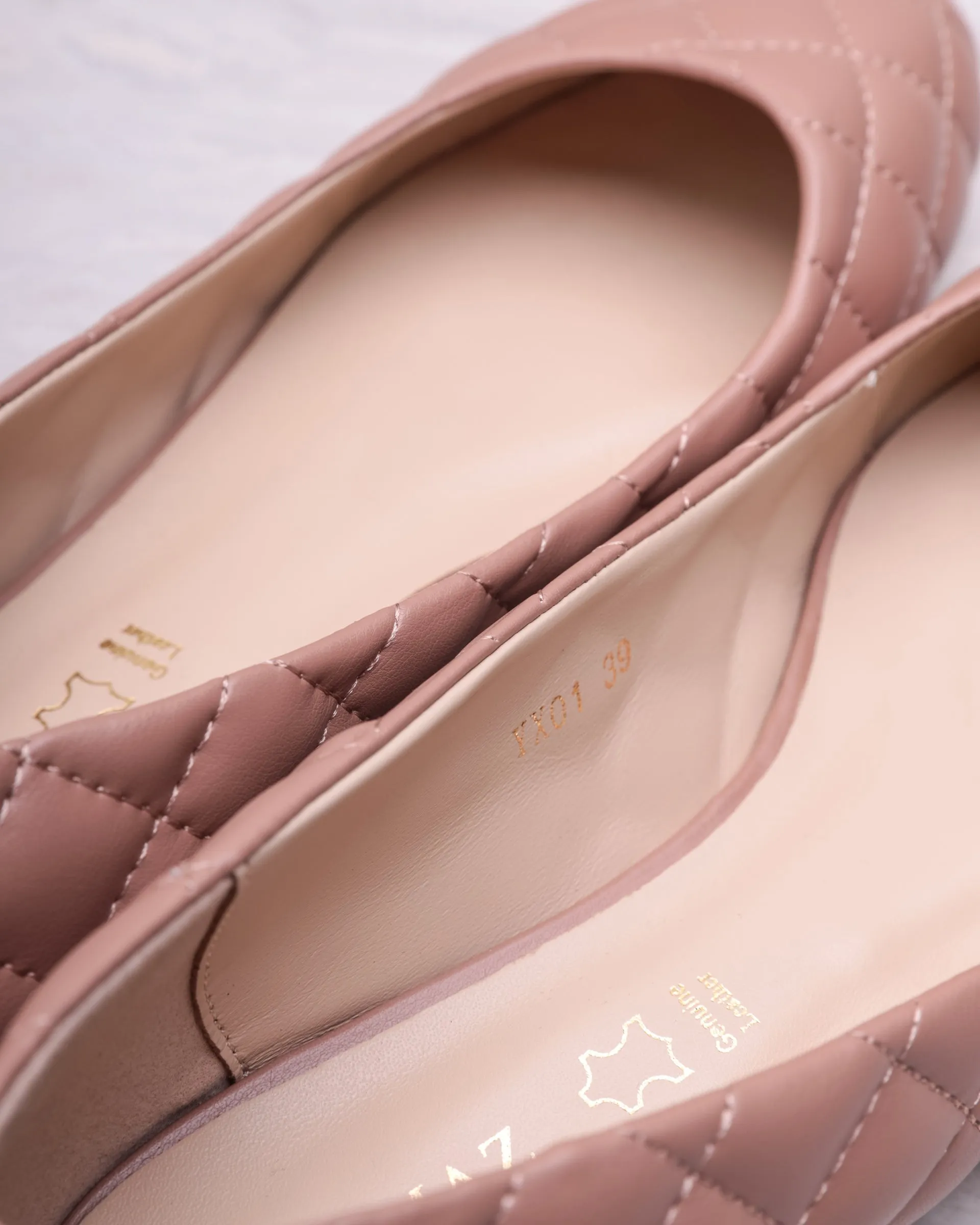Tomaz YX01 Ladies Quilted Heels