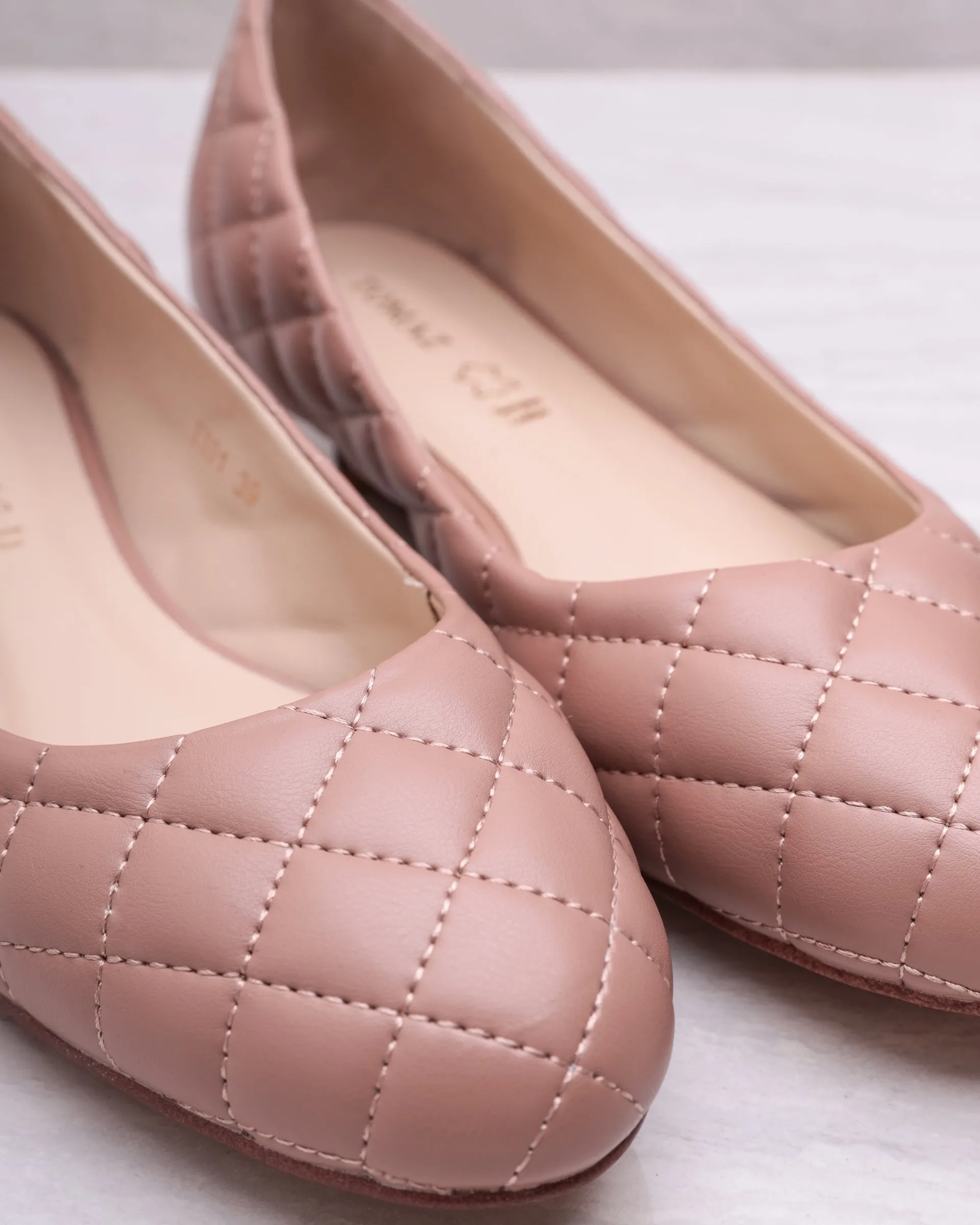 Tomaz YX01 Ladies Quilted Heels